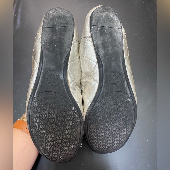 Michael Kors Quilted Fulton Champagne Flats, size 9.5 - Picture 2 of 2